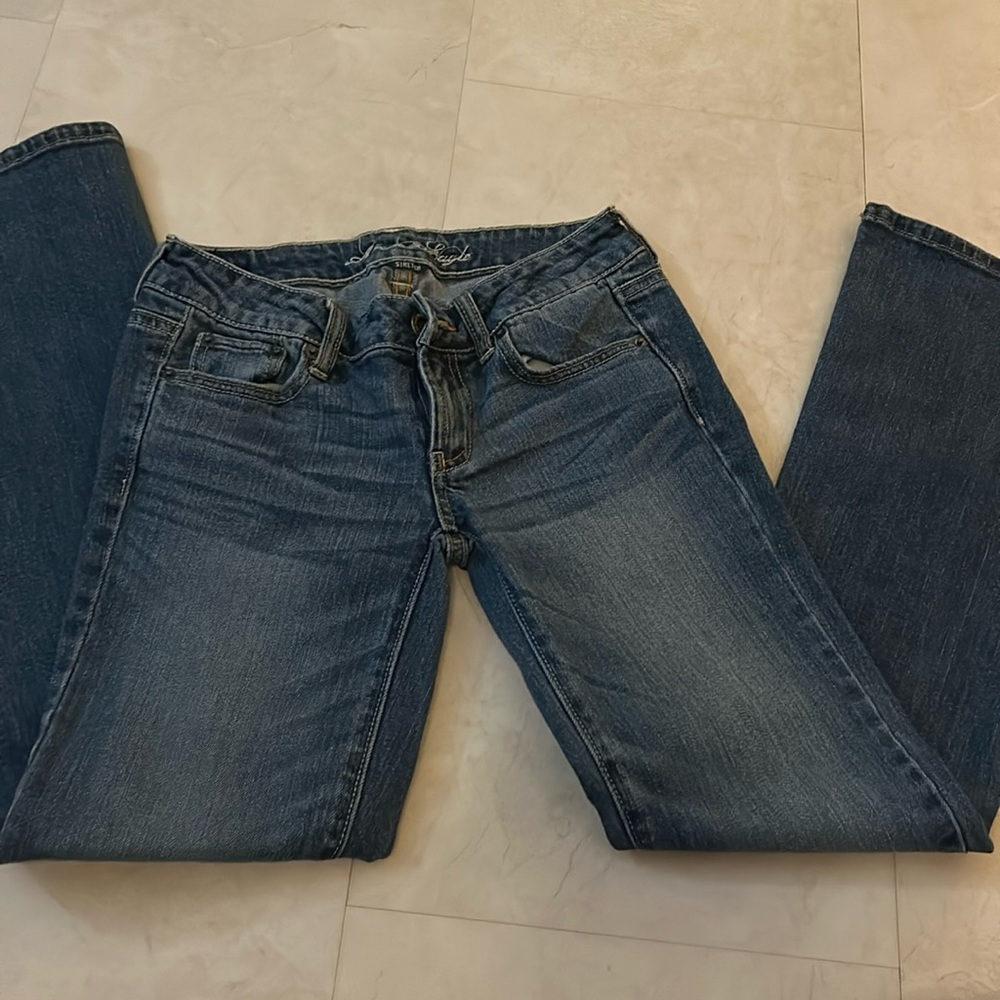 American Eagle Size 2 NWOT- never worn